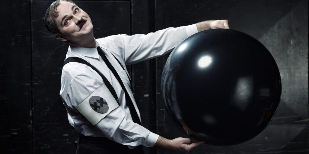 VELIKI_DIKTATOR_promo_HiRes©PeterUhan_047-1024×683